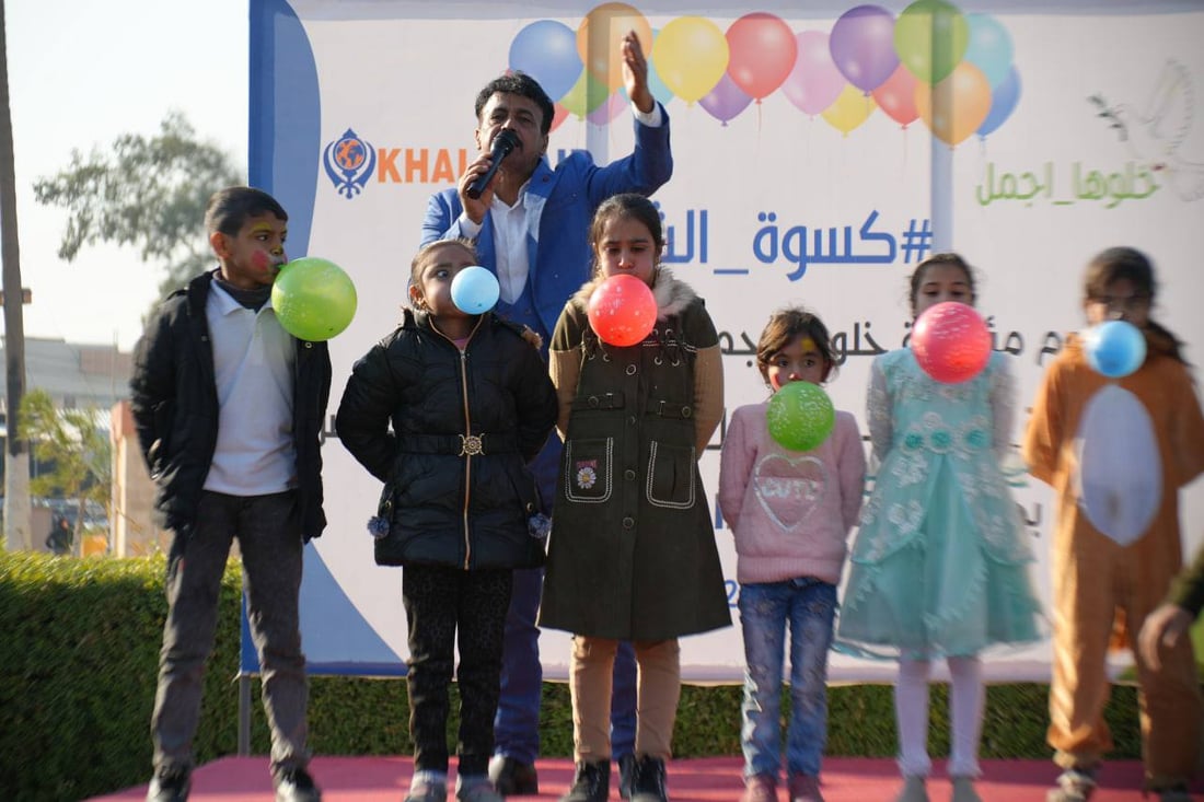 ذكرى يوم النصر.. مناسبة لتوزيع الملابس والحقائب على 500 يتيم في الموصل