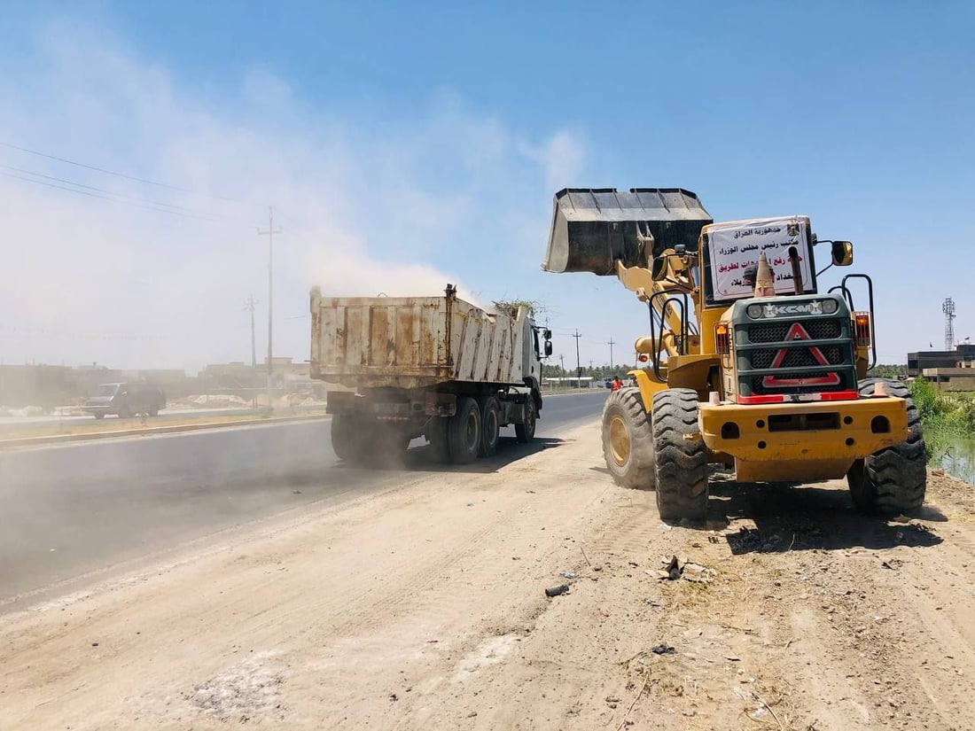 مسار جديد للسيارات.. صور من انطلاق أكبر حملة تأهيل لطرق بابل