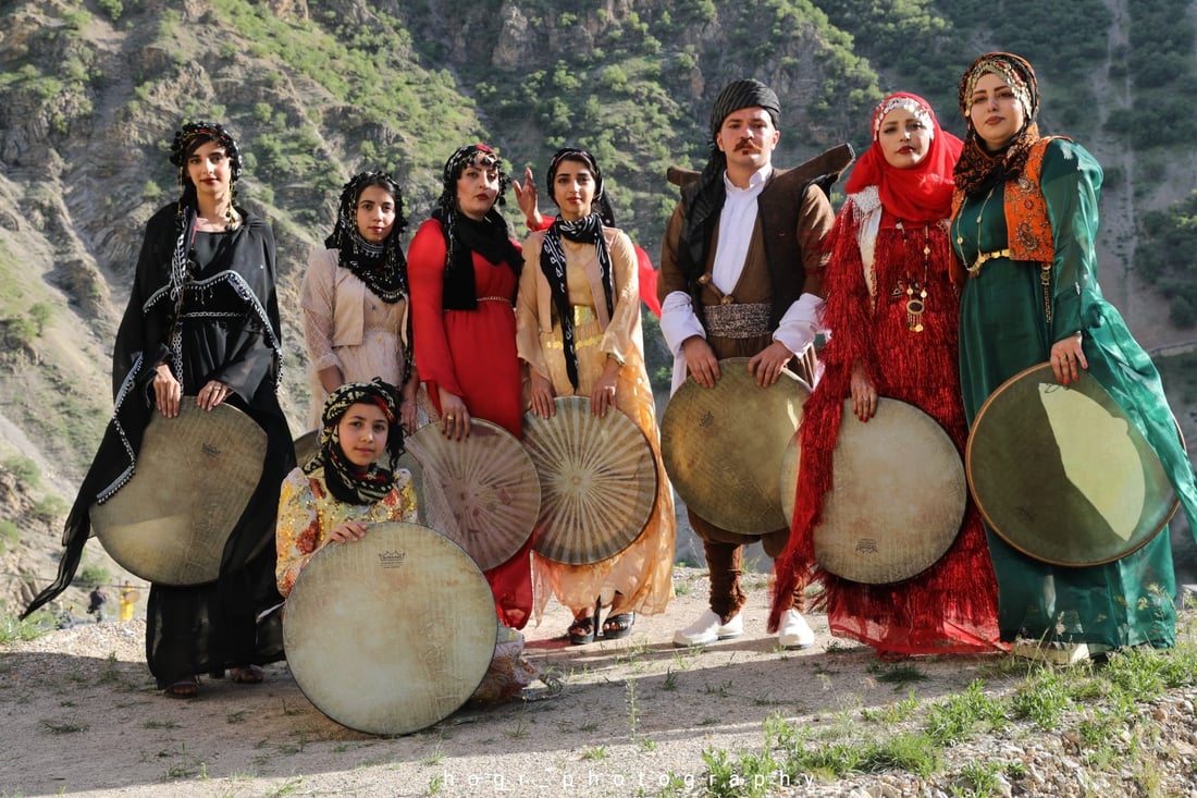 سێ رۆژە لە پاوە دەنگی دەف و دەهۆڵ دێت