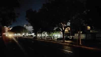 شەقامە سەرەکییەکانى گەرمیان تاریکن