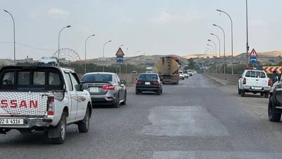 كان من أسوأ شوارع المنطقة.. نينوى تباشر بتبليط شارع موصل – أربيل