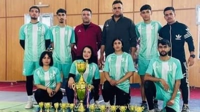 بيسبول العراق.. فريق مختلط من كركوك يطيح بـ”ميسان” ويحصد البطولة (صور)