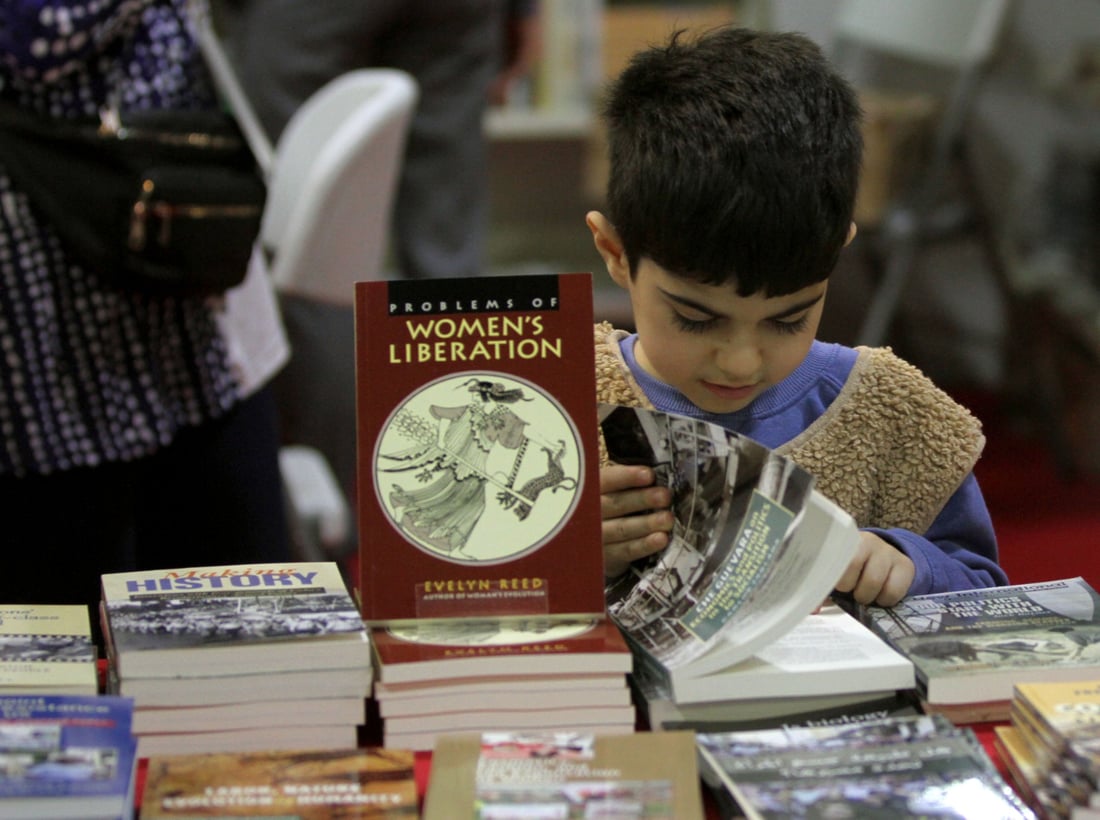 فيديو: بدء العد التنازلي لإغلاق معرض أربيل للكتاب.. خصومات كبيرة وإقبال غير مسبوق