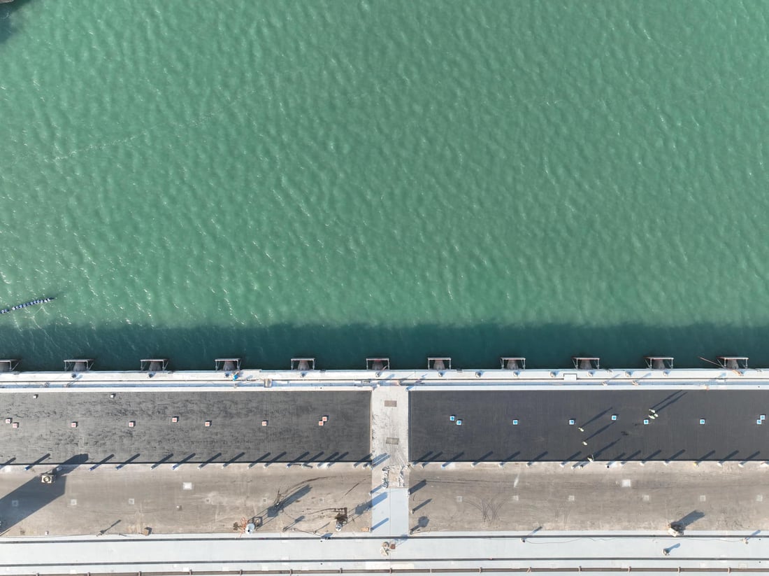 هەر پێنج ناوچەی کۆنتێنەرەکان لە بەندەری فاو تەواو کران