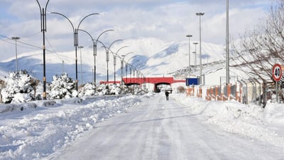 رێگای مەرزی حاجی ئۆمەران کراوەتەوە؛ هاتوچۆ ئاساییە