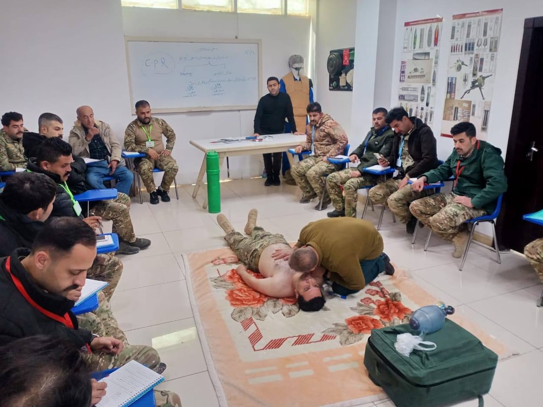 ژماره‌یه‌ك ئەفسەر و کارمەندی وەزارەتی پێشمەرگە به‌ “شێوازێكی مرۆیی” فێرى مین هه‌ڵگرتنه‌وه‌ ده‌كرێن