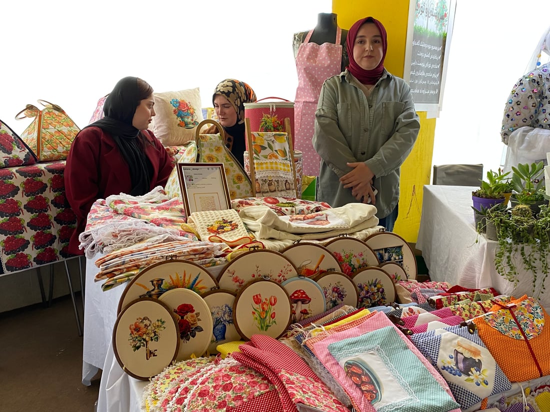 پێشانگایەک بۆ 25 خانمی خاوەنکار لە هەڵەبجە کرایەوە