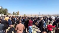 شاندێکی ئەنجومەنی نوێنەرانی عێراق لەگەڵ جوتیارانی سەر...