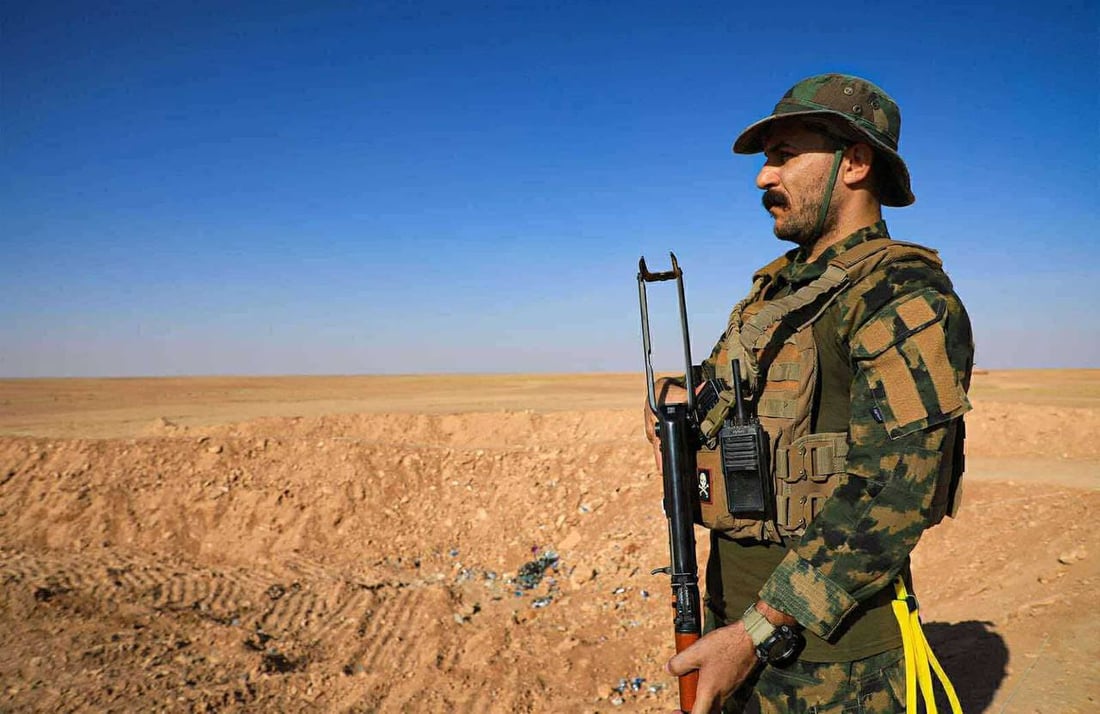 صور: الحشد يعزز انتشاره على الحدود مع سوريا