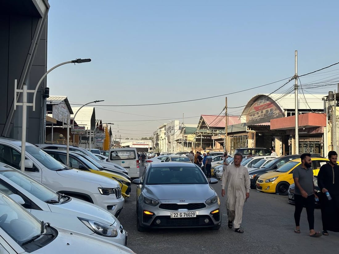 ذوق الموصل في السيارات يتغير بعد الحرب نحو الأمريكي والأسود.. وللنساء حصتهن (صور)