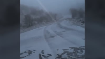 الشتاء الحقيقي بدأ في دهوك.. فيديو وصور من قمة جبل “گاره” وسد “بيدوهي”