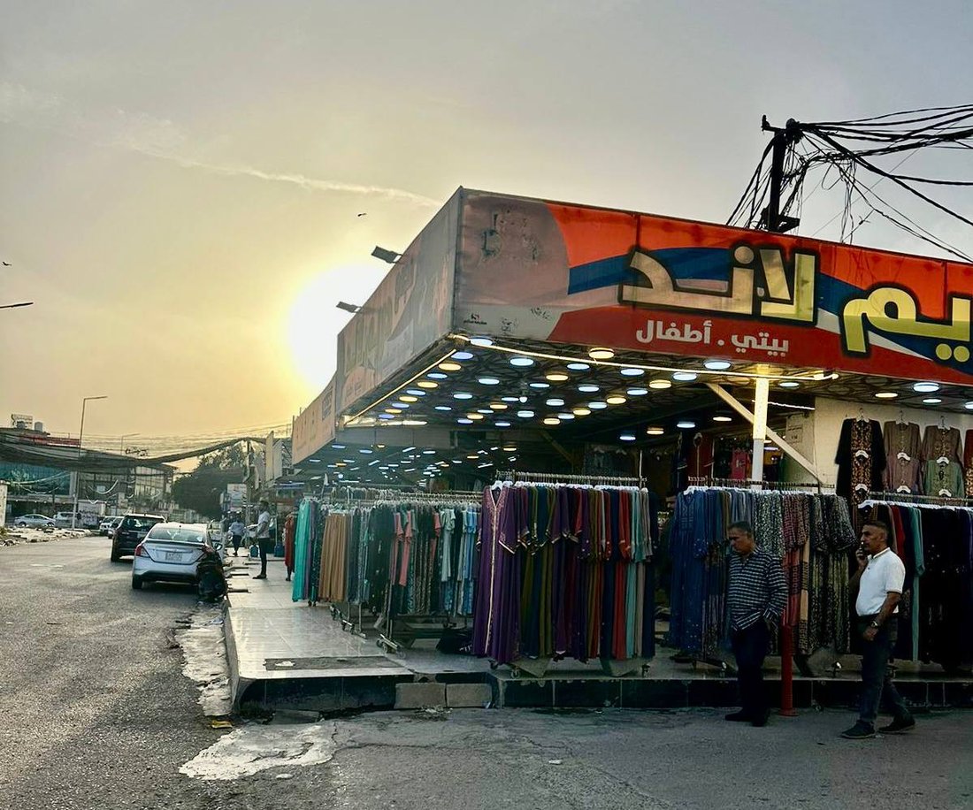 صور: وصلت ملابس الصيف إلى سوق بعقوبة.. البيع “للمعاميل” والموظفون سحبوا “سلف”