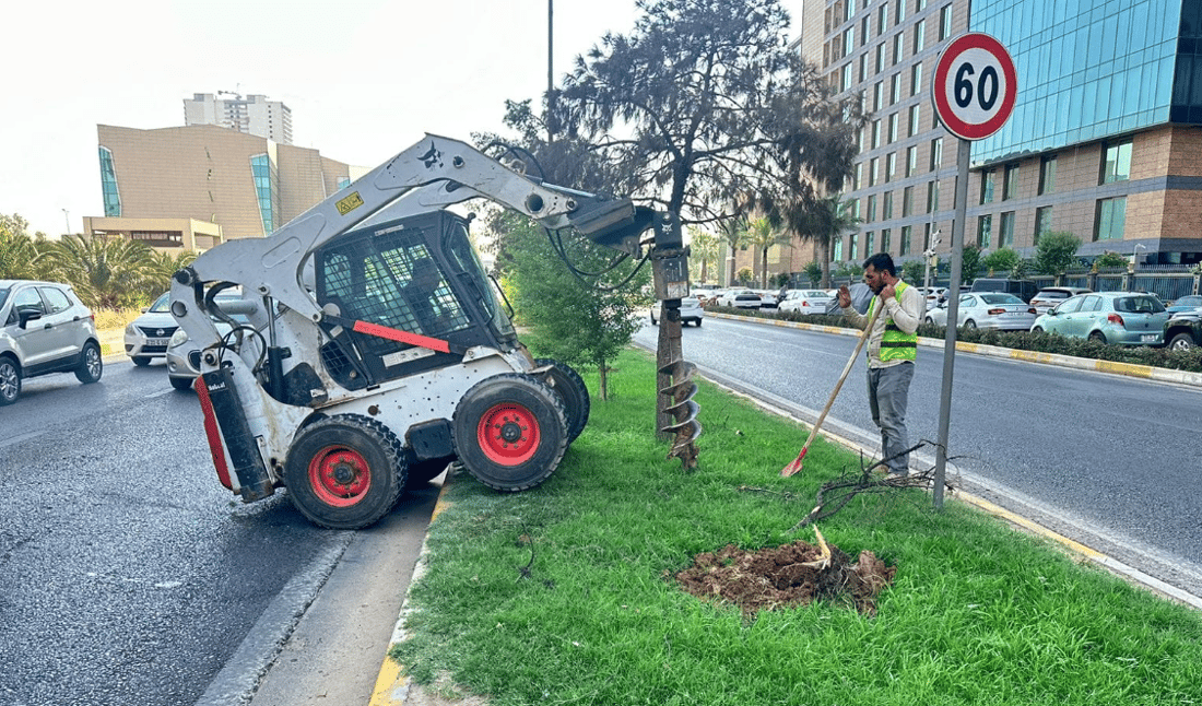 تیمی ئەندازەی پارکەکانی هەولێر ئەم بەیانییە بە چالاکییەکی زۆر دەستیان پێکرد