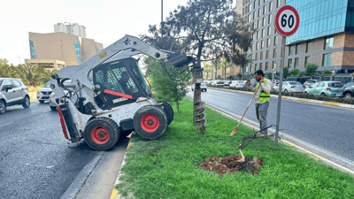تیمی ئەندازەی پارکەکانی هەولێر ئەم بەیانییە بە چالاکییەکی زۆر دەستیان پێکرد
