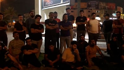 موظفو الكهرباء يستبقون الثلاثاء بوقفة ليلية في مدينة الصدر: لا تمسوا مخصصاتنا