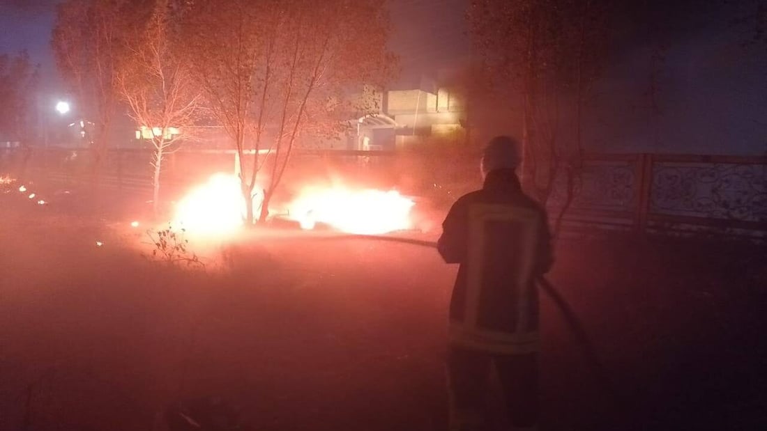 صور: النيران تلتهم حديقة عامة في ميسان