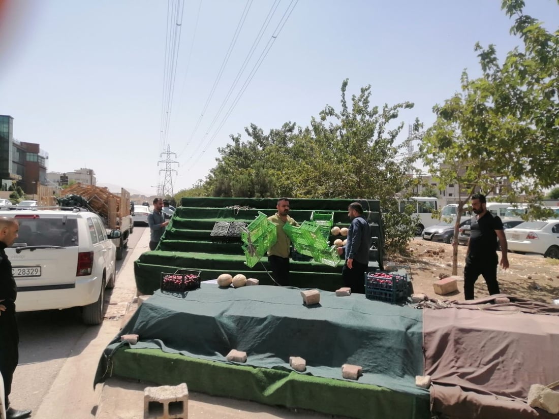 میوەفرۆشەکانی سەرشەقامی چوارچرای نوێ لە سلێمانی لابران 