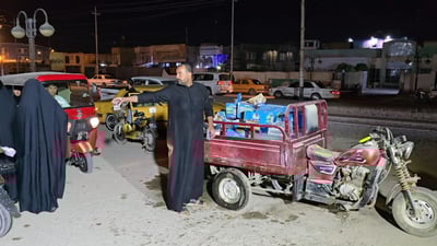 Painter honors brother killed in Camp Speicher massacre by distributing cold water at Dhi Qar hospital