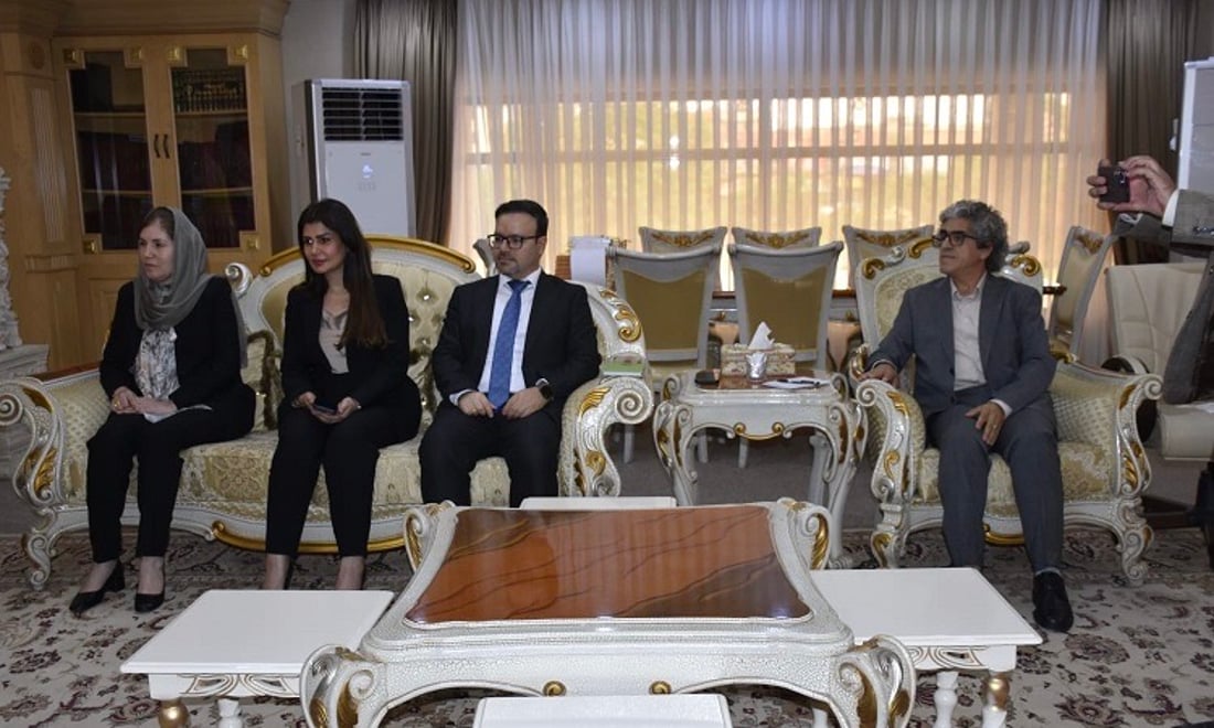 ئەمریکا خول بۆ فەرمانبەرانی یاسایی و دادوەران دەکاتەوە