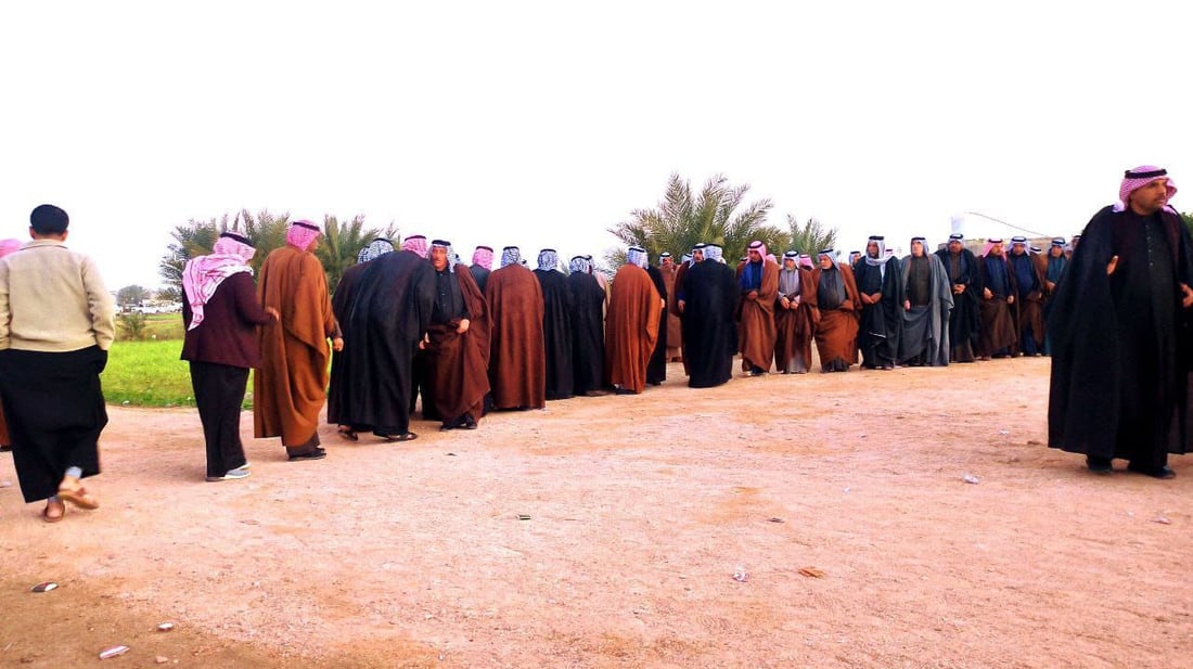 “بني حجيم” تشيّع الشيخ بجّاي إلى مثواه الأخير في وادي السلام (صور)