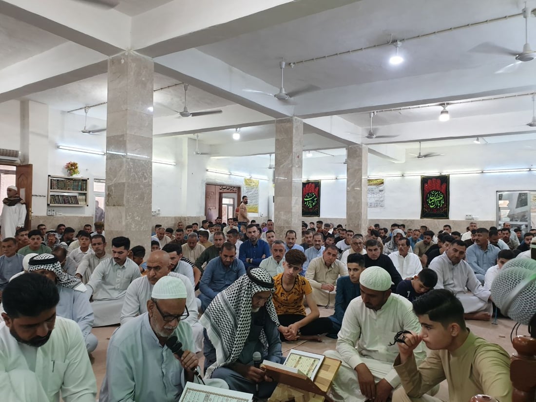 صور من صلاة العيد في مسجد الزهراء وسط حمرين