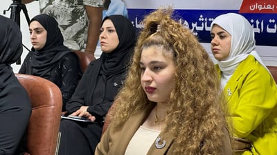 نساء البصرة يدرسن مواجهة الحر والتكيّف مع التغير المناخي.. البداية من التشجير