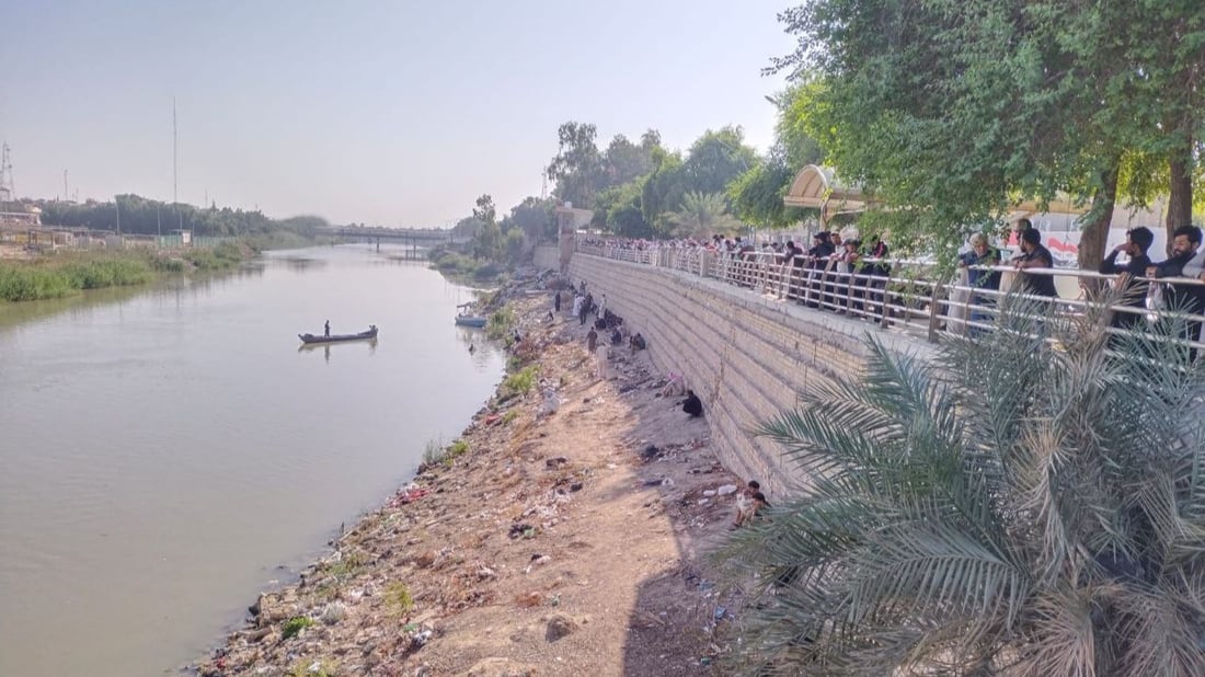 صور: الجميع يبحث عن جثتها في النهر.. عشرينية تنتحر من الجسر الحديدي في السماوة