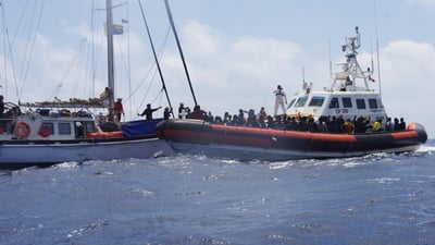 ژمارەیەک کۆچبەر کە زۆربەیان کوردن لە ئاوەکانی فەڕەنسا گیریانخواردووە