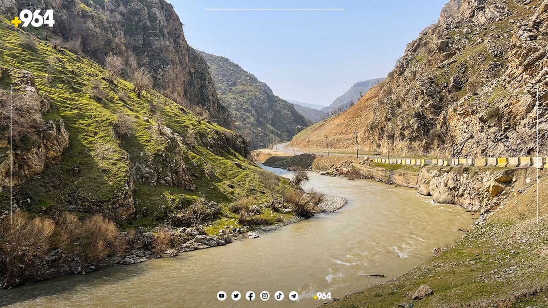 رەنگی رووباری باڵەکایەتی گۆڕاوە
