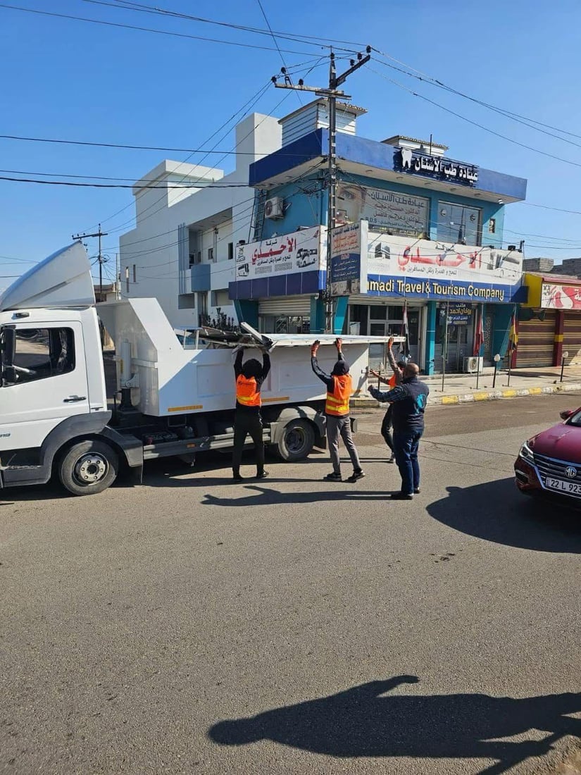 لە کەرکوک تابلۆ و ریکلامی بێ مۆڵەت لە شەقام و شۆستەکان لادەبرێن