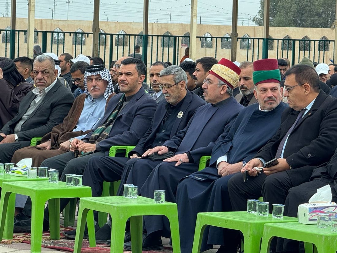 صور: الزبير ترفع الراية السوداء فوق خطوة الإمام علي حزناً على الإمام الكاظم