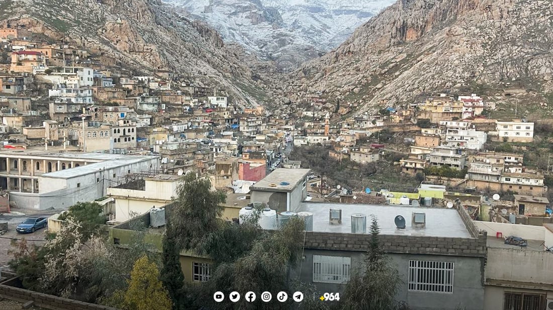 3500 من شباب كردستان يصعدون الى جبل عقرة بمشاعل النار لإيقاد شعلة نوروز المركزية