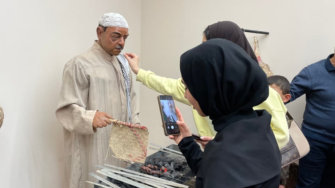 صور: السقا البغدادي وبائع التكة وساعي البريد.. الأمانة تعيد ذكريات الثلاثينيات