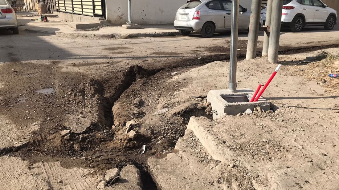 شكاوى من 3 أحياء بغدادية.. شركات الانترنت تدمّر الشوارع ولا تعيدها كما كانت