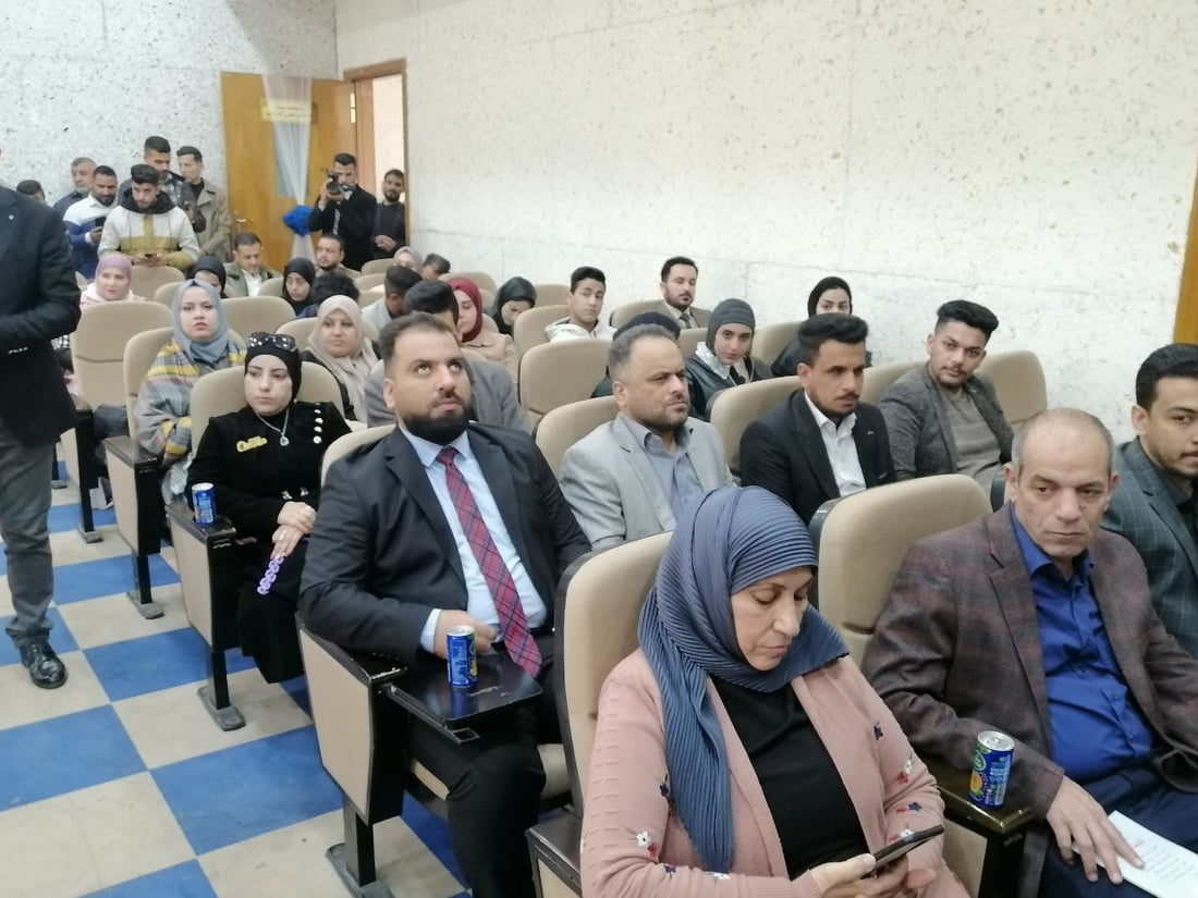 صور: كلية بابل للآداب تدرب المكفوفين القراءة والكتابة.. 3 أيام مع لغة بريل