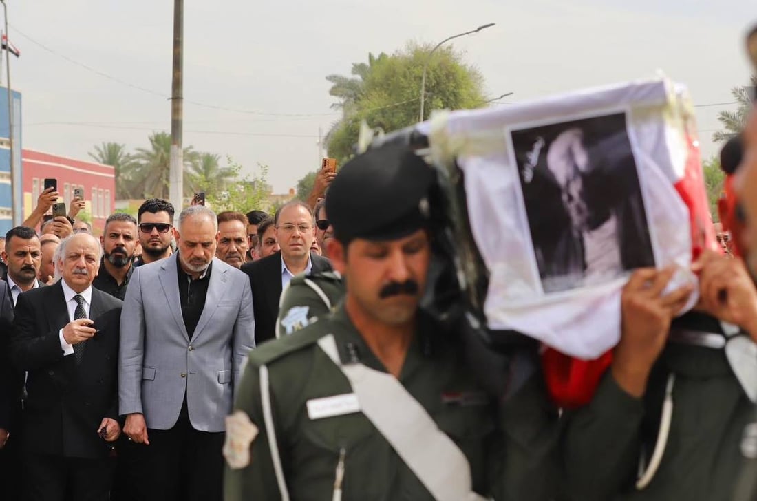 فيديو: بتشييع مهيب.. بابل تودع الشاعر موفق محمد إلى مثواه الأخير