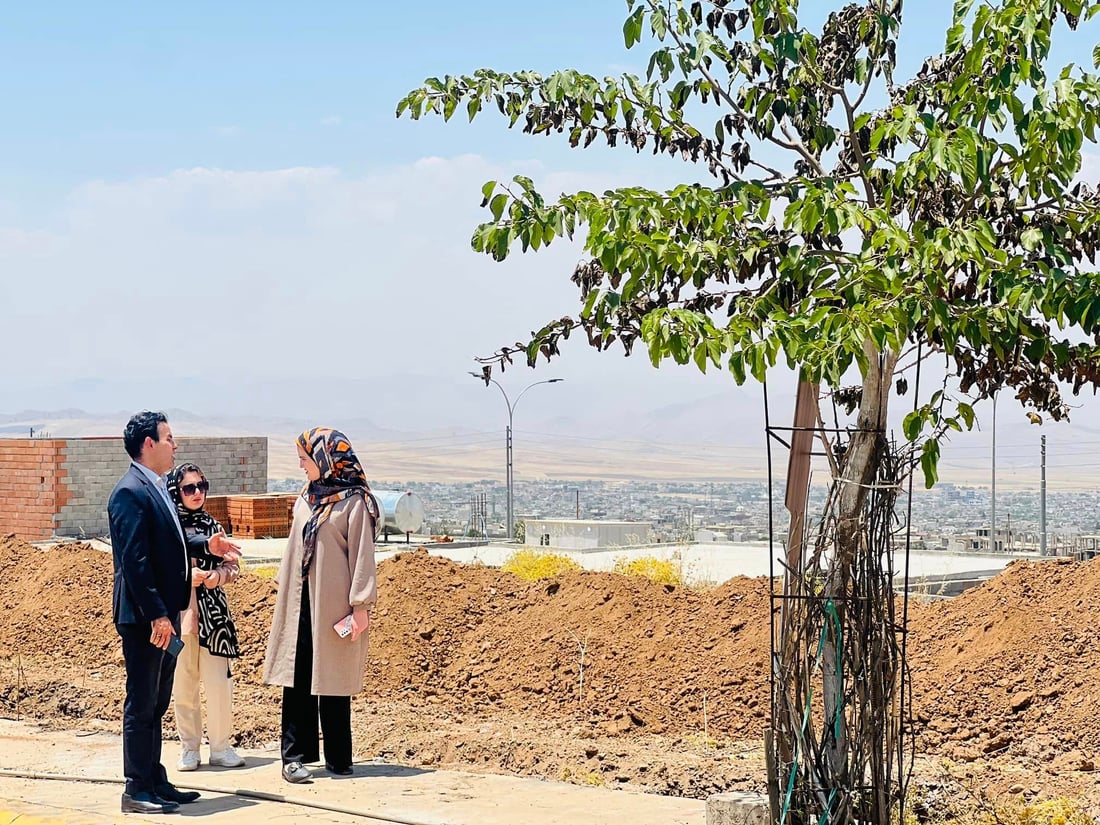 کارمەندی کۆمپانیایەک ئاگر دەکاتەوە و ژمارەیەک داری گۆران سیتی دەسووتێن