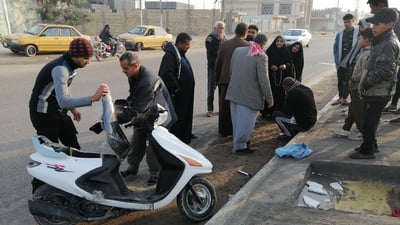 بابل: سائق دراجة يصطدم بـ”فوتون” في أبو غرق