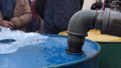 فێستیڤاڵى هەنار دابەشکردنى نەوتى ماڵانى راگرت