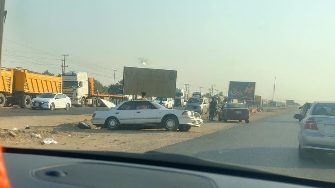 نتيجة استدارة خاطئة.. حادث مروري بين BMW وكراون قرب جامعة بابل (صور)