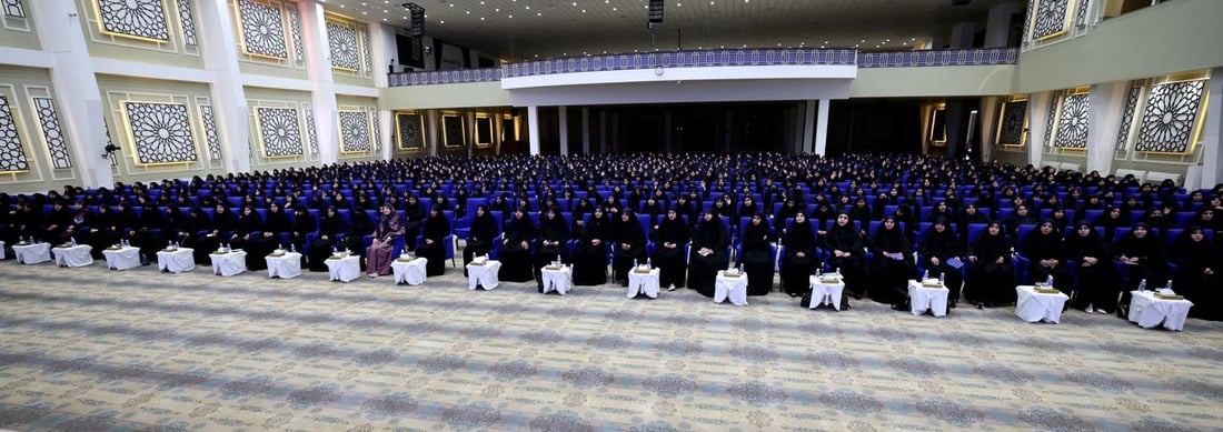 الحكيم يجتمع بنساء تيار الحكمة ويدعو لتقديم نموذج ناجح للمرأة وفق منطق المضاعفة