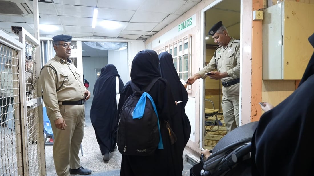 صور: منافذ البصرة تودع زوار الأربعين وحركة الشاحنات عادت لمنفذ الشلامجة