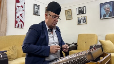 احذروا.. آلة الطقوس البابلية “ستنقرض” وآخر عازف ينادي بغداد للتدخل