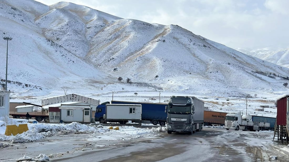 ئاڵوگۆڕى بازرگانى لە دەروازەى حاجى ئۆمەران دەستیپێکردەوە