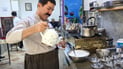 “چایچي” يمنع التدخين في المقهى 4 ساعات يومياً (صور)