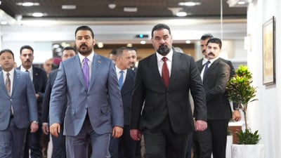 ليلة الزيدي في البرلمان.. رئيس الوزراء يصل المبنى ويجتمع بالحلبوسي