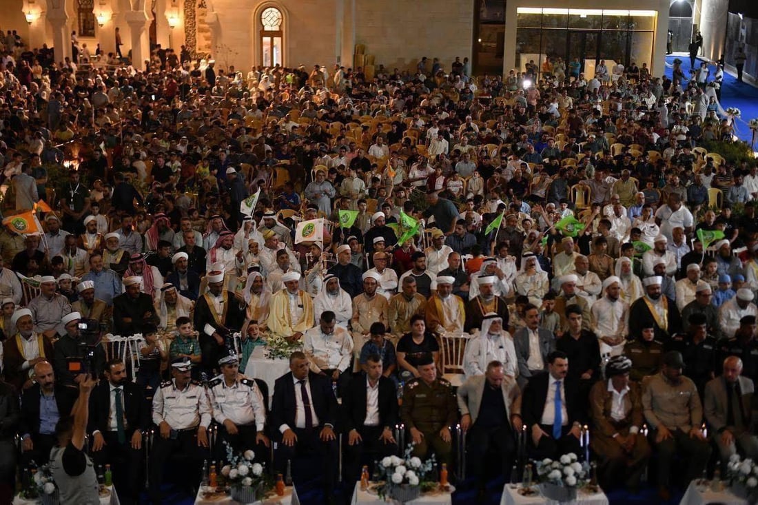 صور من جامع النوري قبل قليل: أهالي الموصل يحتشدون لإحياء المولد النبوي