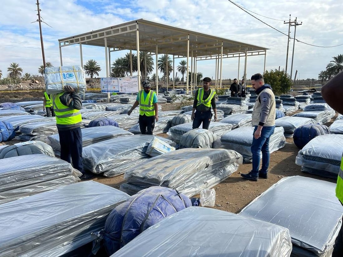 صور: بطانيات وأدوات مطبخ للعوائل النازحة العائدة إلى سيد غريب