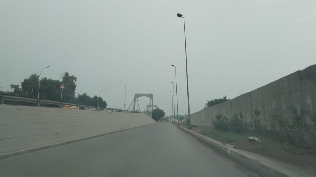 أزمة المعلق انتهت.. صور من الطريق الحديدي بين المنطقة الخضراء وأبو نؤاس