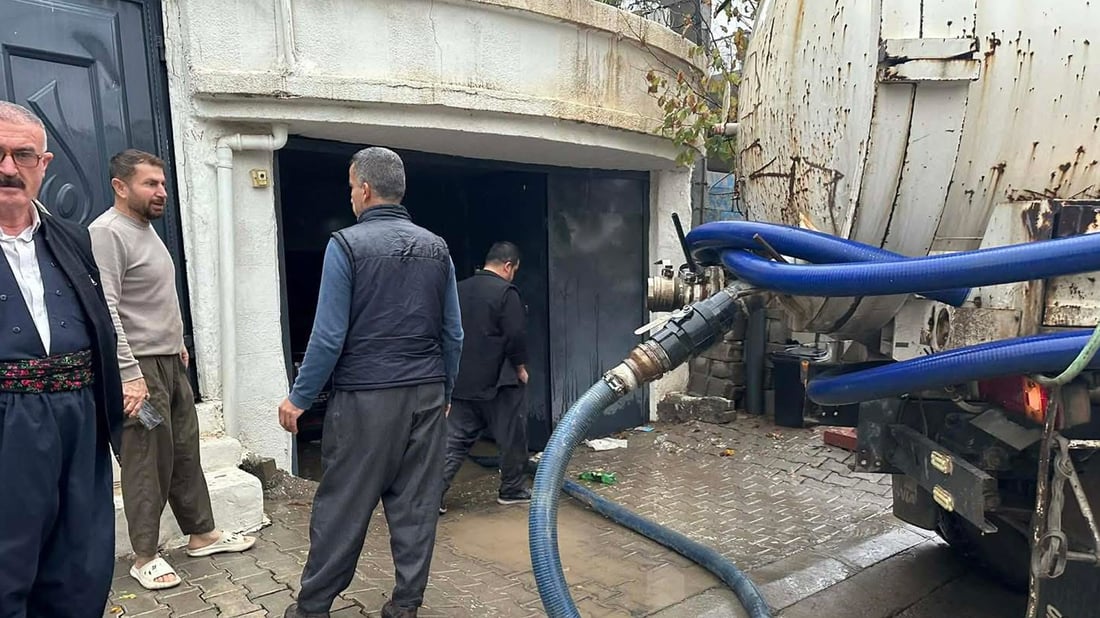 لە حاجیاوا ئەو ماڵانەی ئاو چووبووە ناو خانووەکانیان سەلامەتن